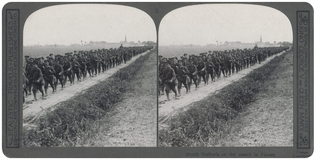 Anonymous - Stereoscopic print: North Staffords on the march in France.